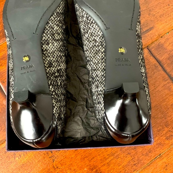 PRADA Black & White Tweed Maryjane Pumps - Picture 6 of 7